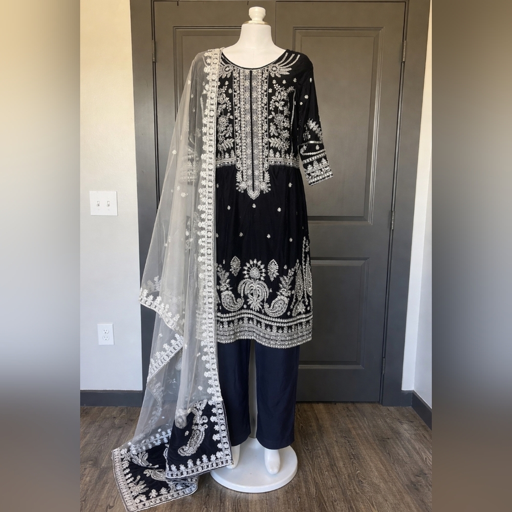 Elegant Navy Embellished Embroidered Indian Dress